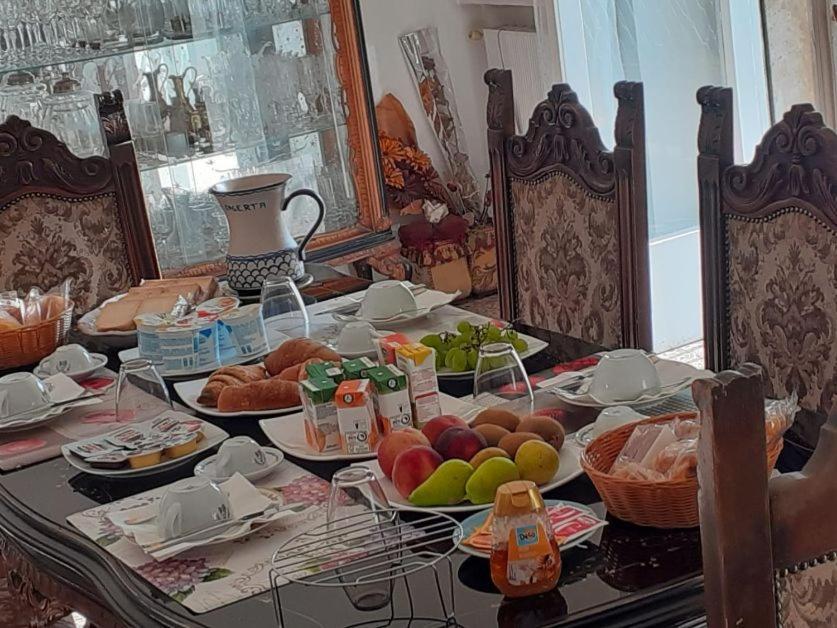 A Casa Di Adele Bed & Breakfast Caserta Luaran gambar